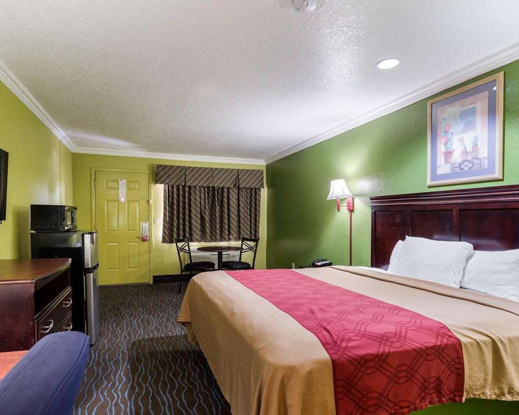 Express Inn Hobby Airport Хюстън Стая снимка